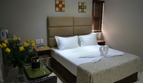 Habitación estándar doble, 1 cama de matrimonio, vistas a la ciudad
