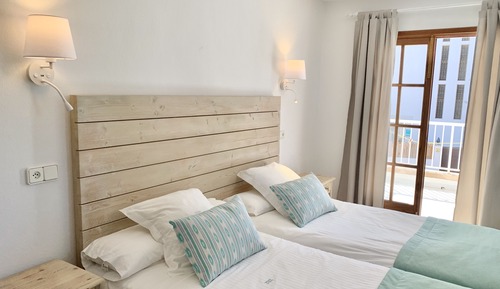 Apartamento Confort, 2 habitaciones, cocina, junto a la piscina