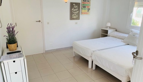 Estudio básico, 2 camas individuales, no fumadores, cocina