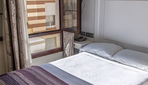 Habitación con 1 cama doble o 2 individuales