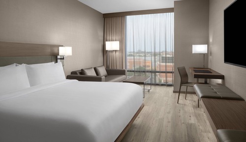 Habitación, 1 cama de matrimonio grande con sofá cama (Hearing Accessible)
