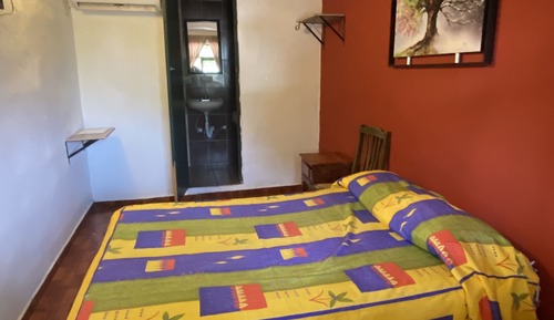 Habitación estándar con 1 cama doble o 2 individuales