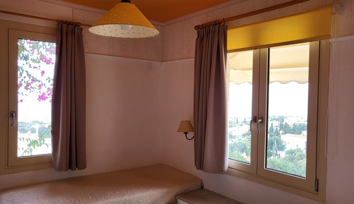 Apartamento, 2 habitaciones, fumadores, balcón