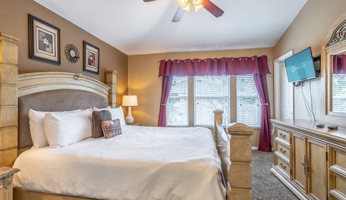 Apartamento (2582 Windsor Hills)
