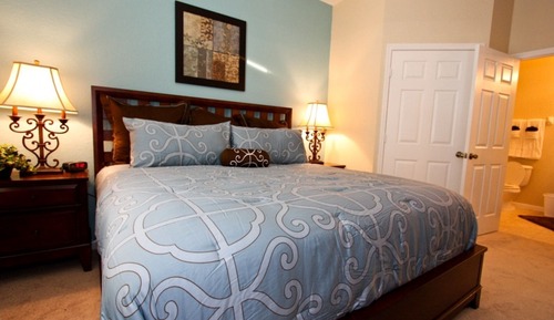 Apartamento (7664 Windsor Hills)