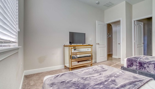 Casa (172 Balmoral)
