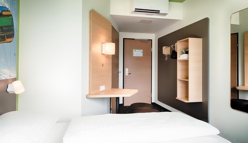 Habitación con 2 camas individuales