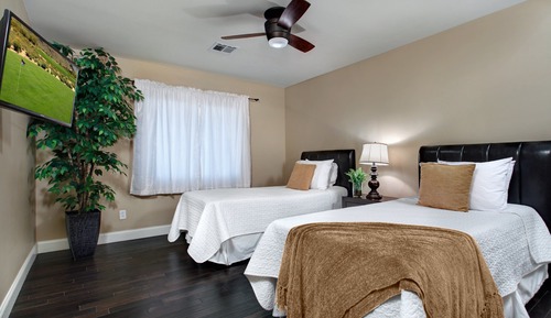 Estudio (Multiple Bedrooms)