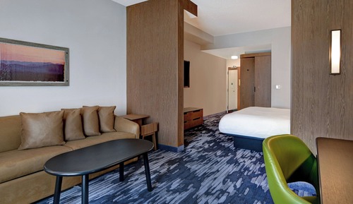 Suite, 1 cama de matrimonio grande con sofá cama, no fumadores (Mobility Accessible, Roll-in Shower)