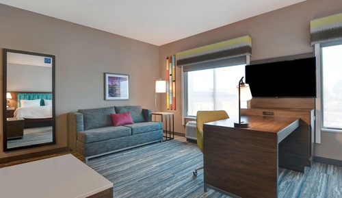Estudio, 1 cama de matrimonio grande, frigorífico y microondas (Wet bar)