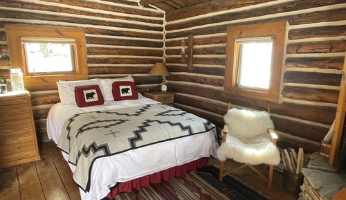 Cabaña, vistas a la montaña (Snug Cabins)