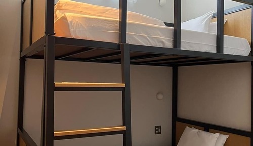 Habitación estándar con 2 camas individuales, no fumadores (Bunk Twin)
