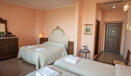 Habitación cuádruple clásica