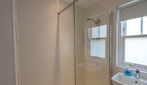 Apartamento superior, baño privado, vistas al patio (The Workshop )