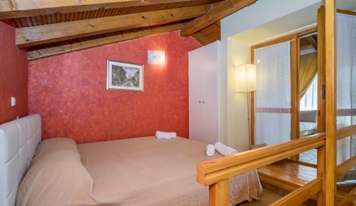 Apartamento, 2 habitaciones, balcón