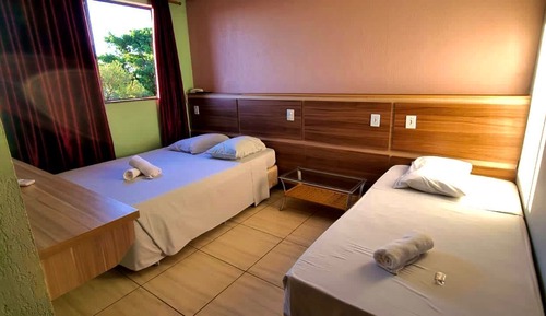 Habitación estándar con 1 cama doble o 2 individuales