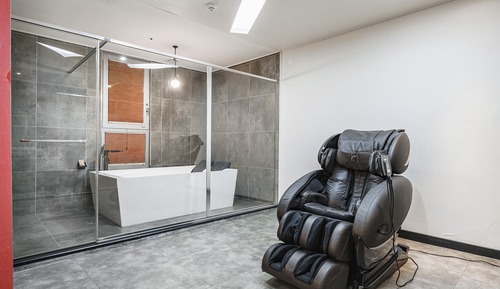 Room (Suite (Couple PC) (Bathtub For 2 Mass)