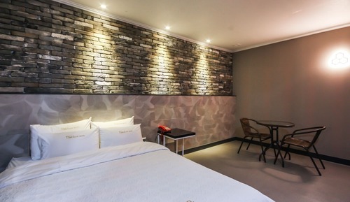 Room (Special room-Air purifier (with style)