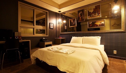 Room (Early Check-In (Walkie Special - No P)