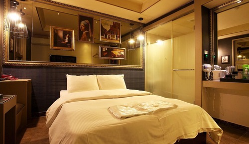 Room (Late Check-In (Walkie Special - No Pa)