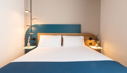 Habitación superior con 1 cama doble o 2 individuales