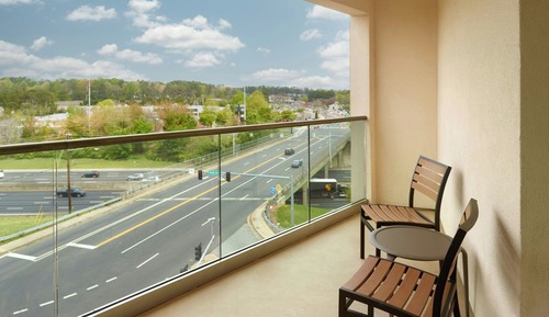 Suite, 1 habitación, balcón (Mobility/Hearing Accessible, Tub)