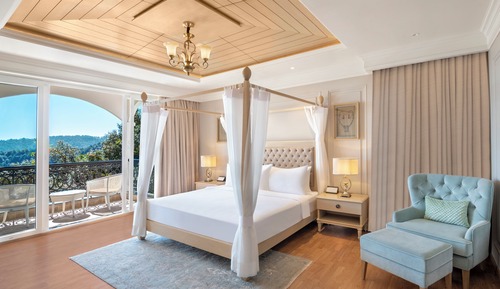 Suite, 1 cama de matrimonio grande, vistas a la montaña (The Petunia Cottage)