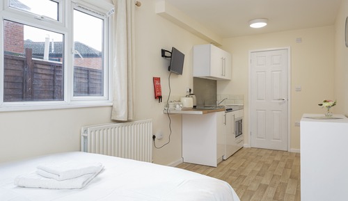 Estudio, baño privado (Flat 2)
