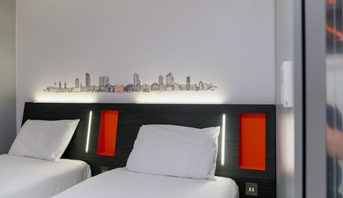 Habitación estándar con 2 camas individuales
