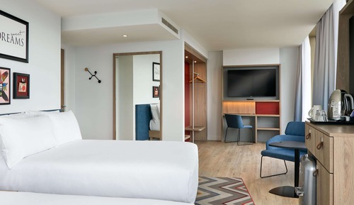 Habitación, 2 camas de matrimonio, vistas a la ciudad