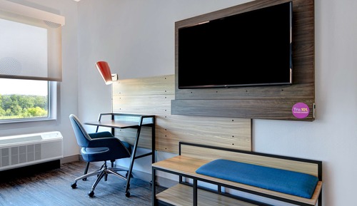 Habitación, 2 camas de matrimonio, accesible para personas con discapacidad (Mobility & Hearing)