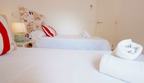 Apartamento, 2 habitaciones, terraza, vistas a la ciudad