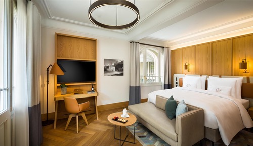 Boutique Room