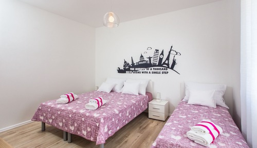 Apartamento (One Bedroom Apartment with Terrace)
