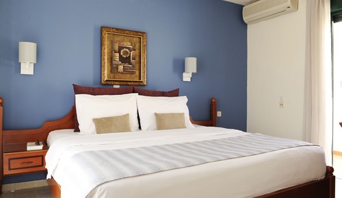 Two Bedroom Apartment, Inland View