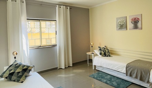 Apartment, 2 Bedrooms, Pool Access, Sea View