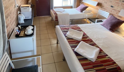 Habitación clásica con 1 cama doble o 2 individuales (Twin Bed 2 People Room)