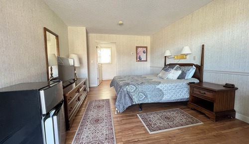 Habitación básica, 1 cama de matrimonio (Essentials - Handicapped Accessible)