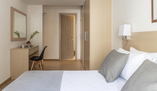 Habitación estándar con 1 cama doble o 2 individuales