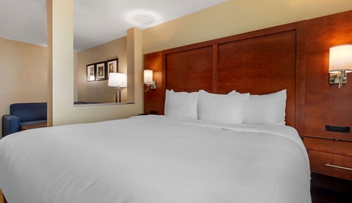 Suite estándar, 1 cama de matrimonio grande con sofá cama, no fumadores
