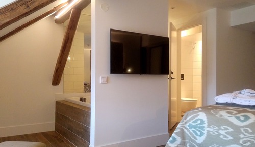 Superior Double Room, Bathtub- Incl. Spa Access