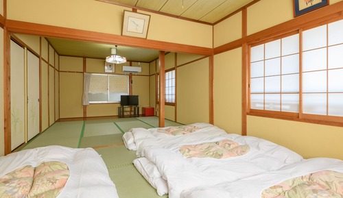 Habitación tradicional, no fumadores, baño compartido (Japanese,up to 8 with Shared Bathroom)