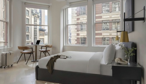 Habitación, 1 cama de matrimonio grande, cocina básica