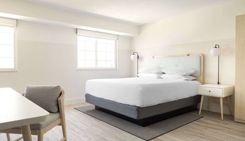 Habitación estándar, 1 cama de matrimonio grande, vistas parciales al mar