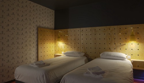 Habitación clásica con 2 camas individuales