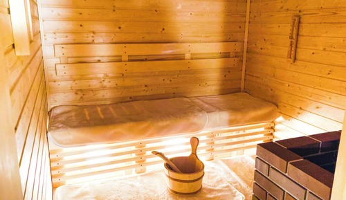 Cabaña, solo para hombres, no fumadores