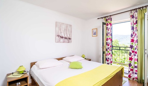 Apartamento (Three Bedroom Apartment)
