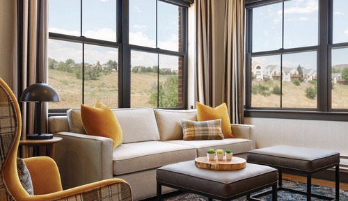 Suite (Outfitter)