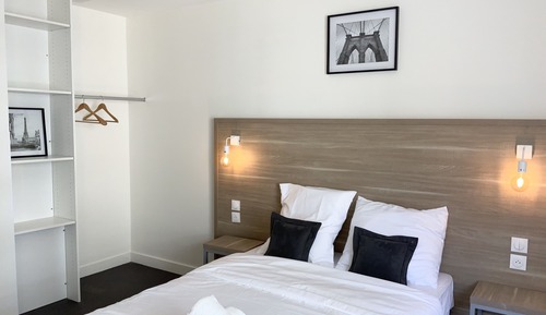 Superior Apartment, Ensuite, Courtyard View (Calme et sécurisée )
