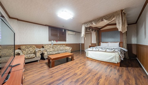 Room (Special Room)